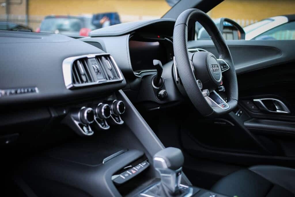 Coupe vs Sedan: Hangisi Size Uygun?