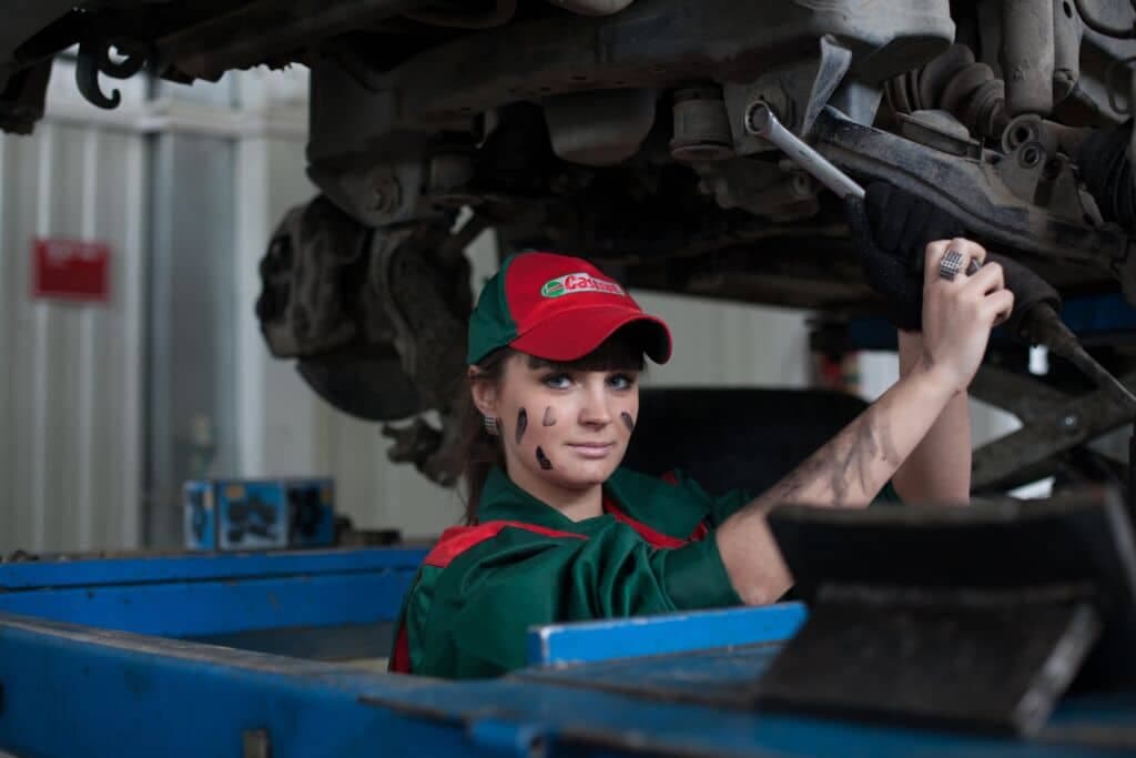 Motor Yağı Nasıl Çıkarılır?